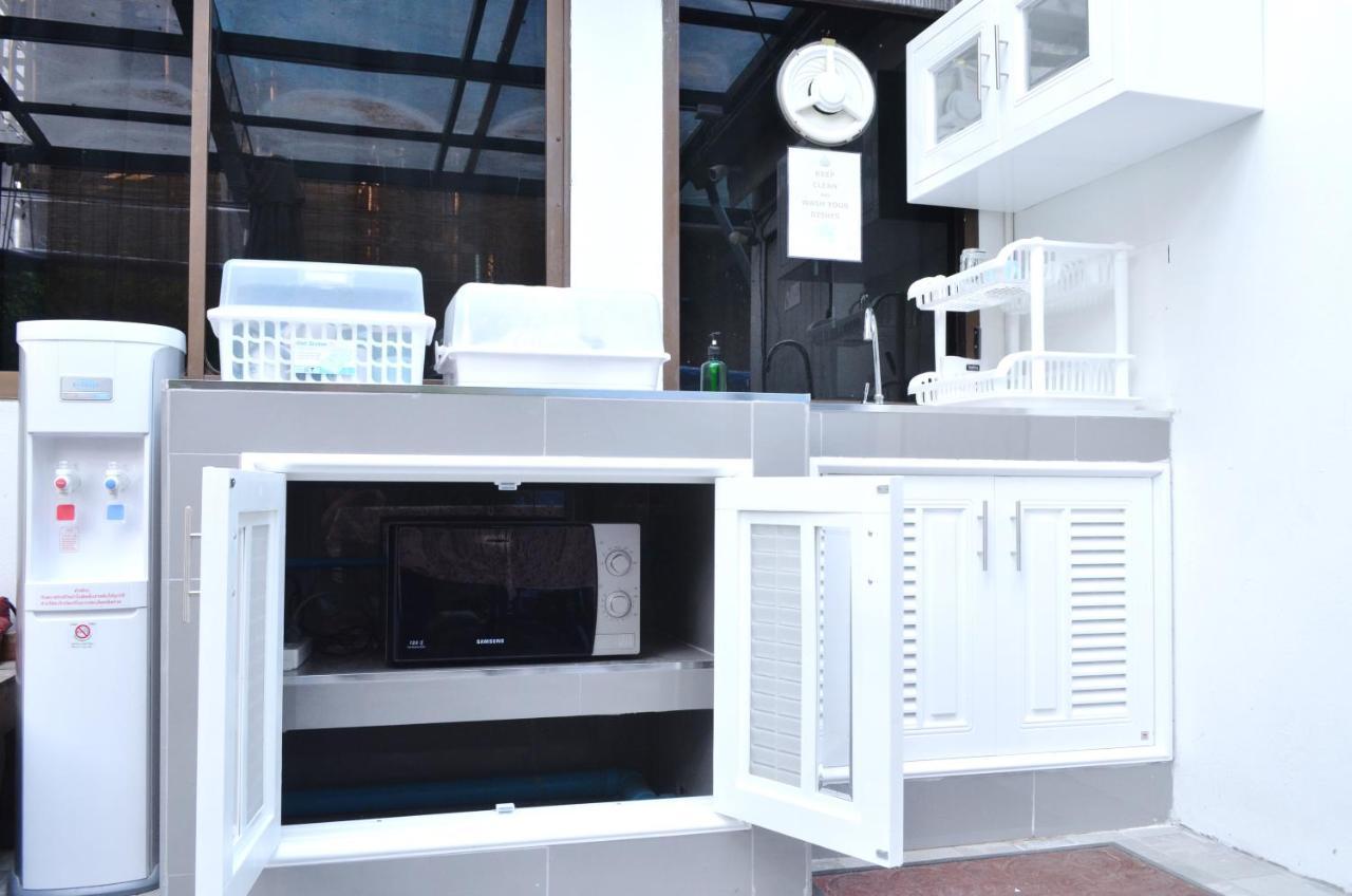 Early Bird Hostel Ayutthaya Εξωτερικό φωτογραφία